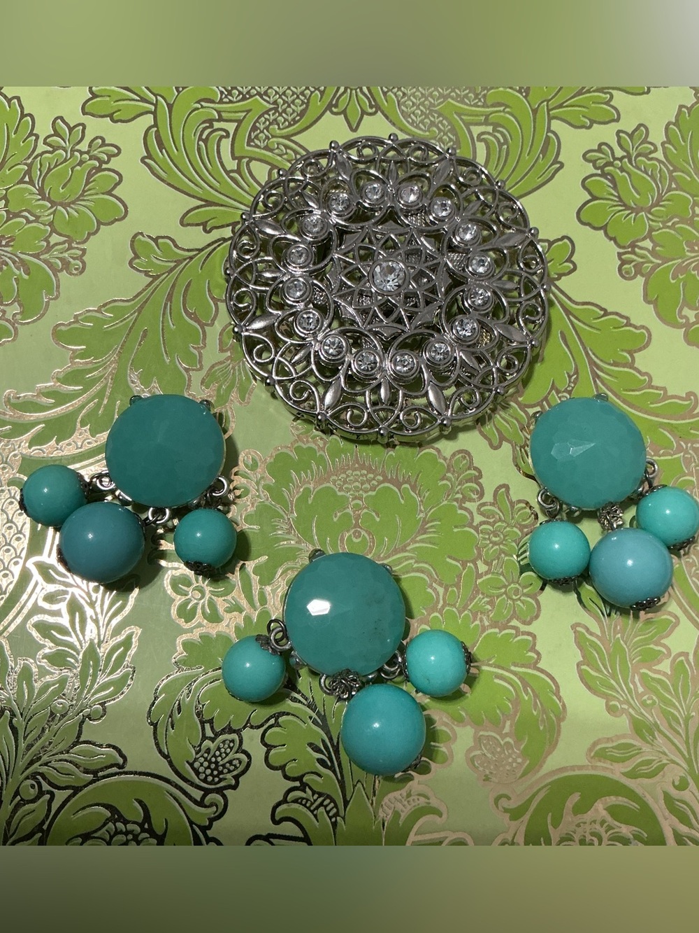 4 Magnets Made From Repurposed Jewelry